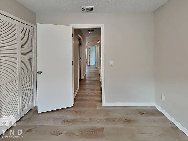 915 River Wind Ave — Photo 12