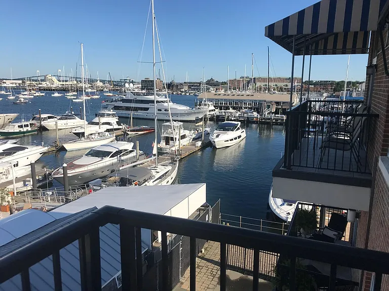 1 Commercial Wharf #68 — Photo 1