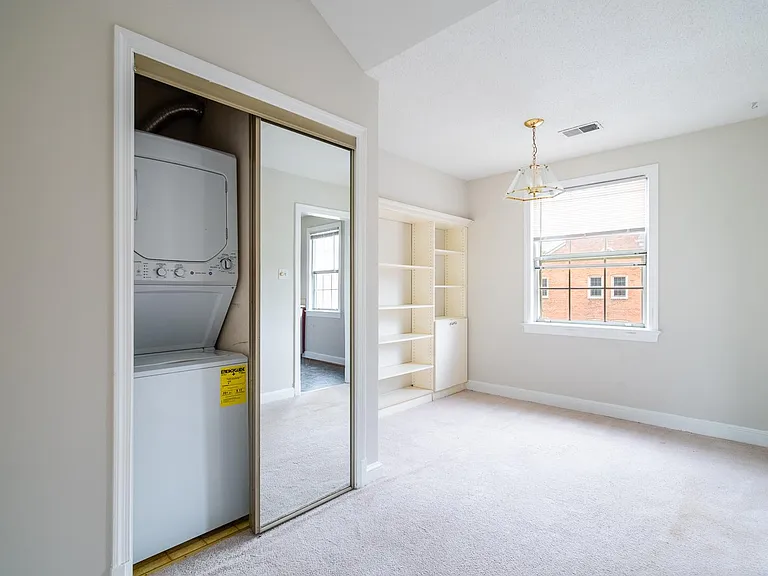 2405 Arlington Blvd #202 — Photo 10