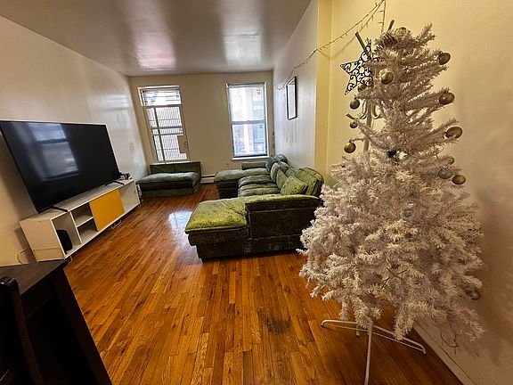 3rd image of 116 W 117th St Penthouse 11