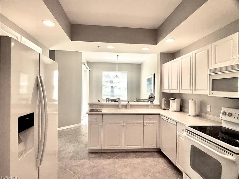3455 Laurel Greens Ln S #103 — Photo 8