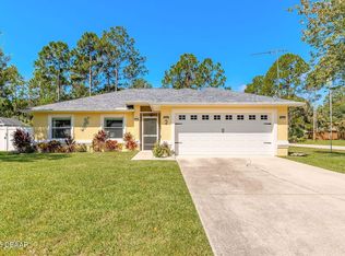 2 Slingshot Ct, Palm Coast, FL 32164