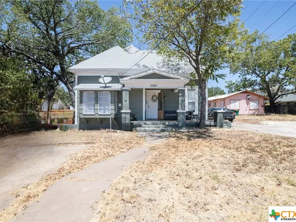 1101 E Leon St, Gatesville, TX 76528