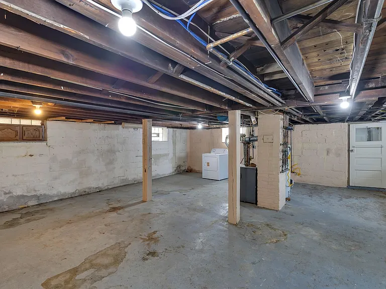 1002 Fordham Ave — Photo 26