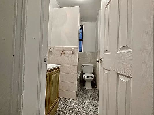 5th image of 500 W 150th St #3L