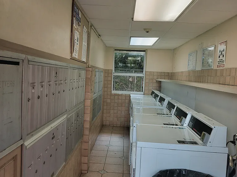 5950 NE 18th Ter #729 — Photo 7