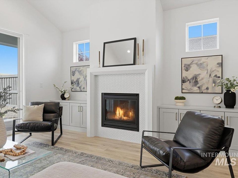 1st image of 3457 E Berghan St