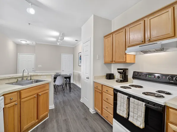 Brittany Commons Apartments