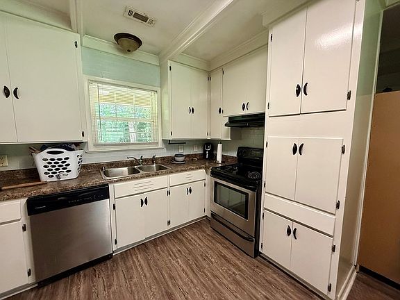 3rd image of 325 Homewood Ave