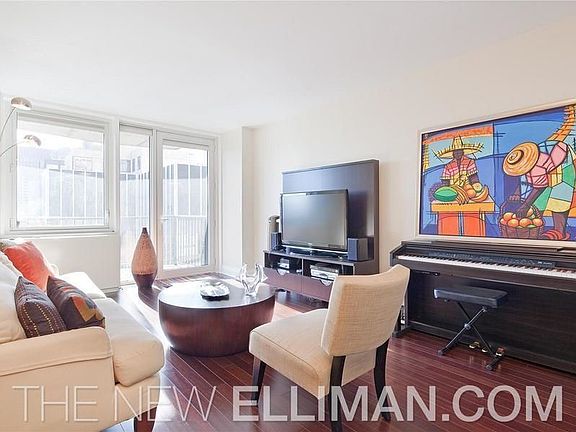 3rd image of 212 E 47th St APT 30H