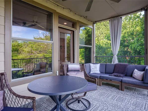 500 Waters Edge Dr APT 221, Lake Dallas, TX 75065