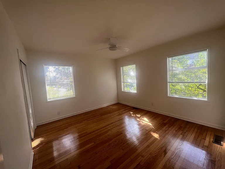 1171 N Highland Ave NE #1 — Photo 5
