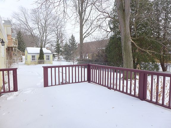 3rd image of 1550 Woodside Dr