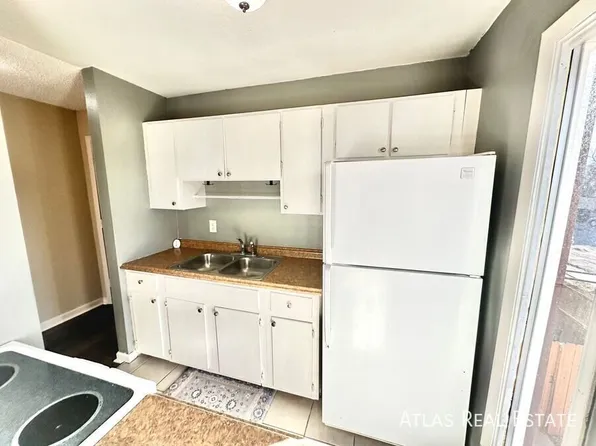 4245 Loomis Ave APT 4, Colorado Springs, CO 80906