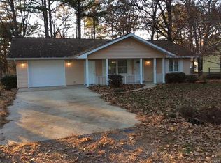 1347 E Crest Dr, Houston, MO 65483