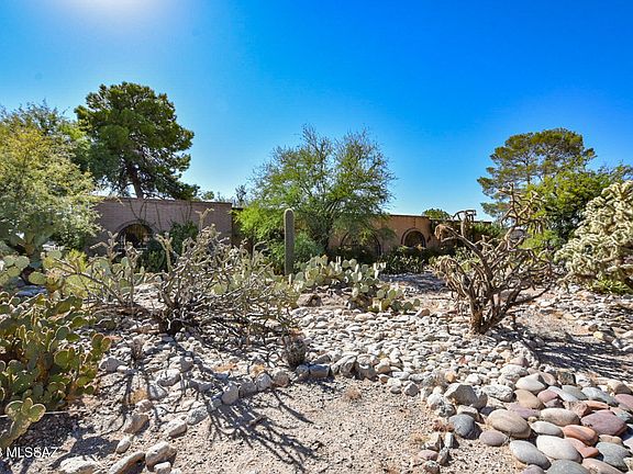 5th image of 1261 W Whispering Hills Dr