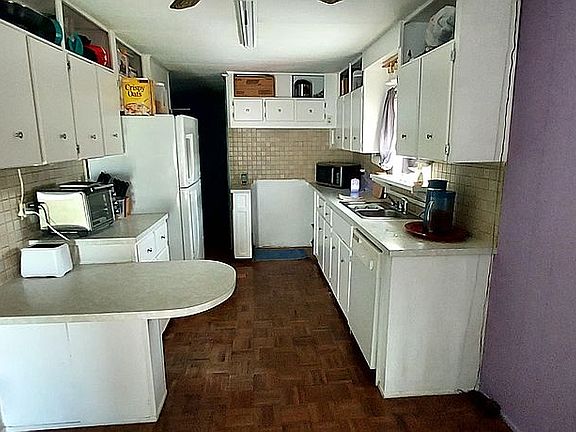 3rd image of 555 4th St Lot 83