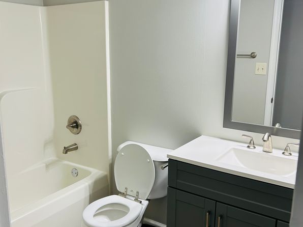 105 Clover Valley Dr, Lexington, KY 40511