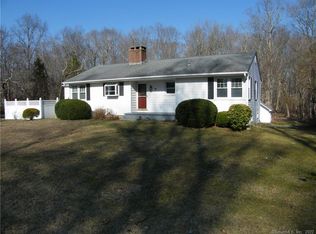 31 Hickory Ln, Ivoryton, CT 06442