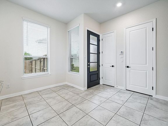 4th image of 1606 Ryon Falls Dr
