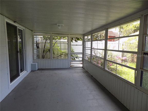 5th image of 2610 Smithtown Dr