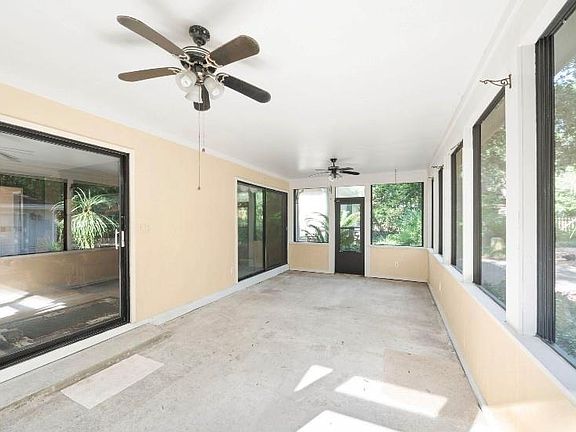 5th image of 217 Dunbarton Dr