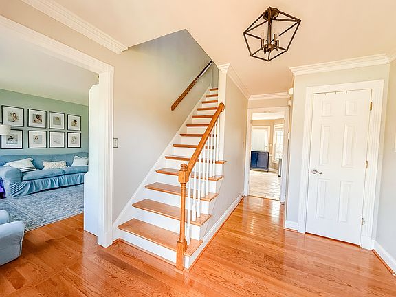 4th image of 4613 Saron Dr