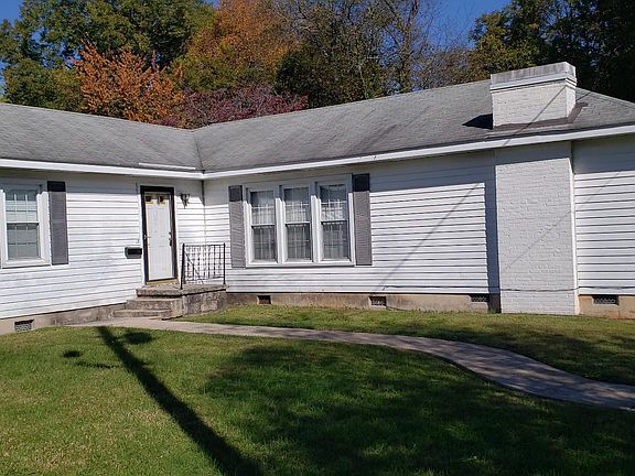 2nd image of 709 Cumberland Dr