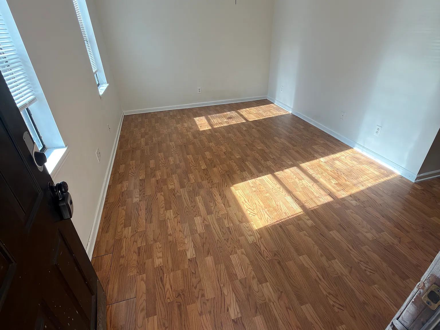 2 bed, 1.5 bath, 1000 sqft, $1,500 — Photo 3