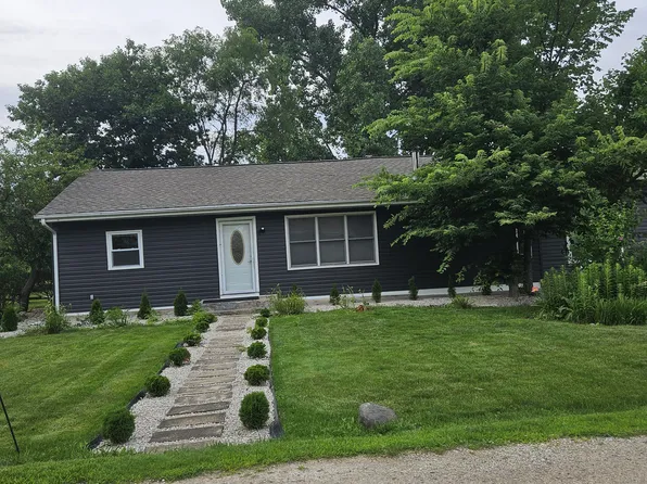 3230 Thornberry Ln, Glenview, IL 60025
