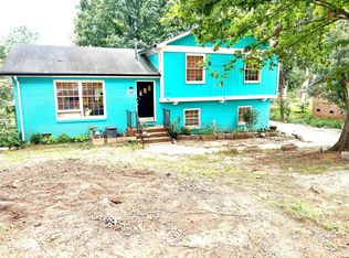 6708 Lynmont Dr, Charlotte, NC 28212