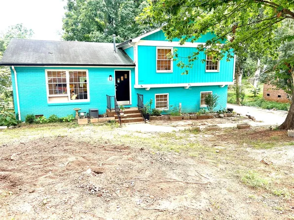 6708 Lynmont Dr, Charlotte, NC 28212