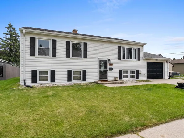 1801 South 24th STREET, Manitowoc, WI 54220