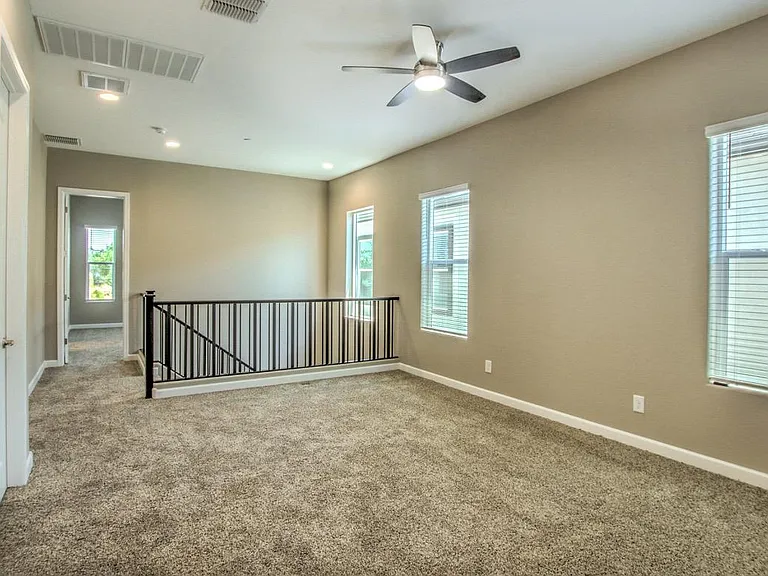4320 E Granada Rd — Photo 12