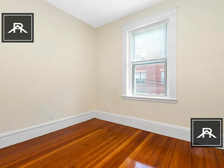 48 Brackett St #2 — Photo 9