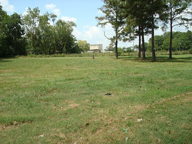 2nd image of Washington Ferry Rd