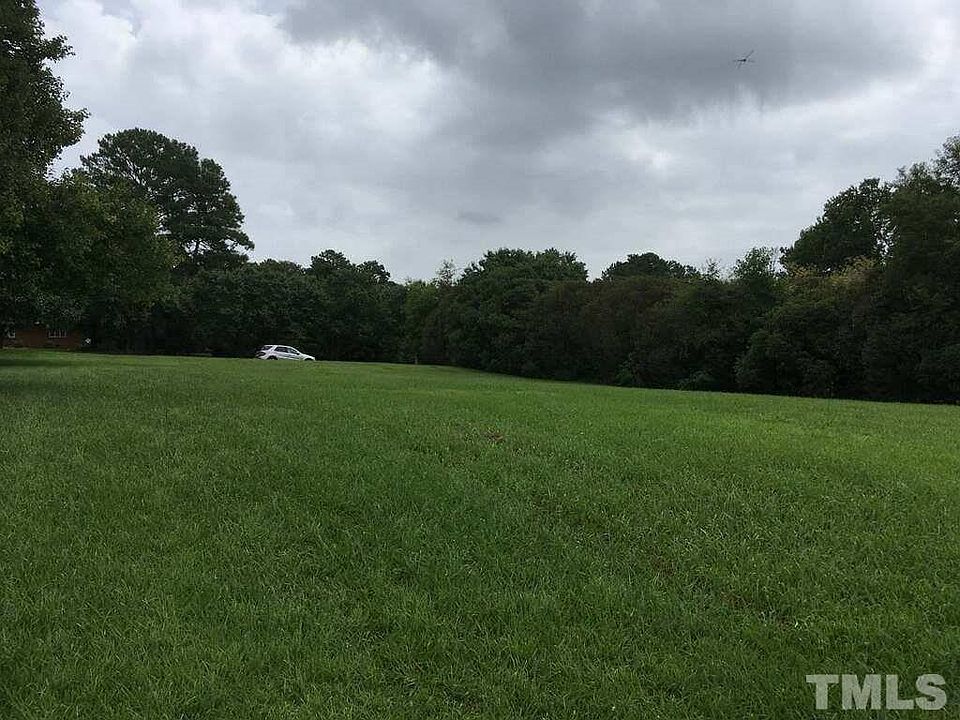 2nd image of 11 Traceway