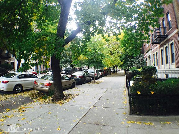 2nd image of 417 Saint Johns Pl APT 4G