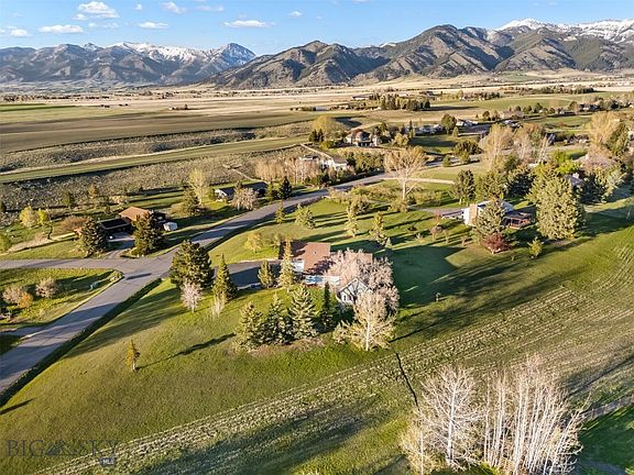 3rd image of 4925 Itana Cir