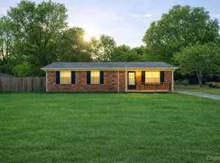 554 Roselawn Dr, Clarksville, TN 37042