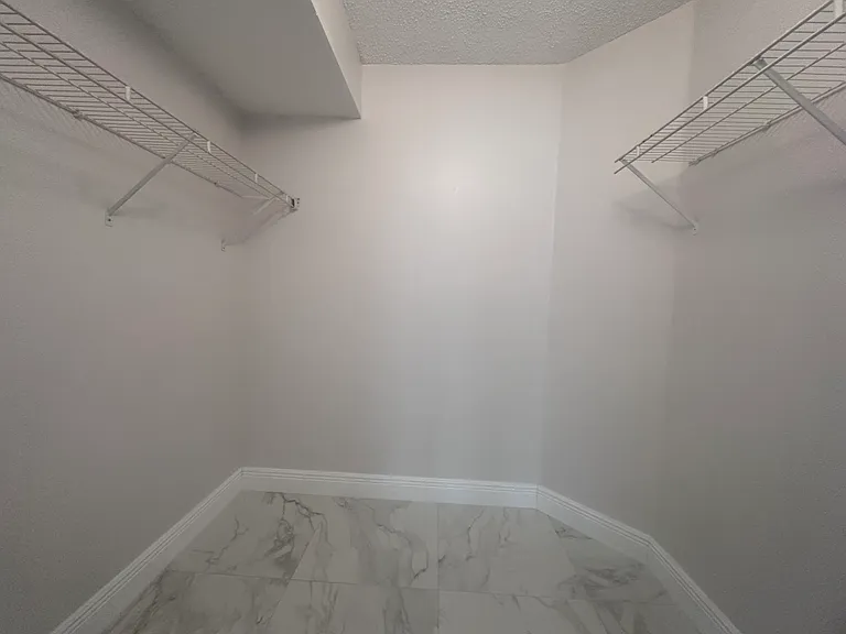 5011 Wiles Rd #207 — Photo 30