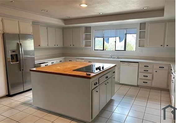3rd image of 25175 Hereford Dr