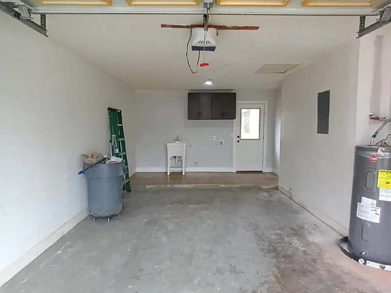 203 Pine Hills Dr — Photo 10