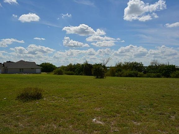 5th image of 75 Lake McLeod Dr
