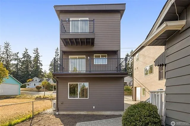 C Wetmore Ave, Everett — Photo 3