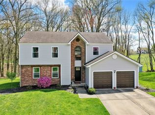 125 Woodbine Dr, Cranberry Township, PA 16066