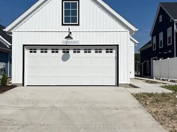 2501 Torino Dr, Pt Clinton, OH 43452
