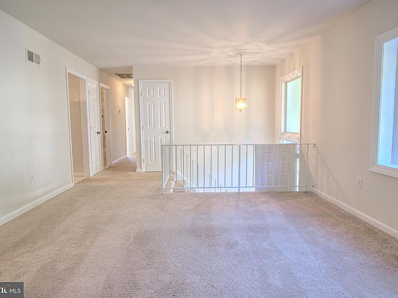2nd image of 14814 Elmwood Dr