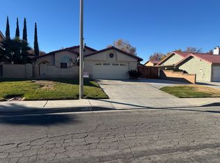 43721 17th St E, Lancaster, CA 93535