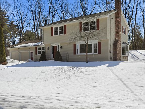 3rd image of 10 Todd Road